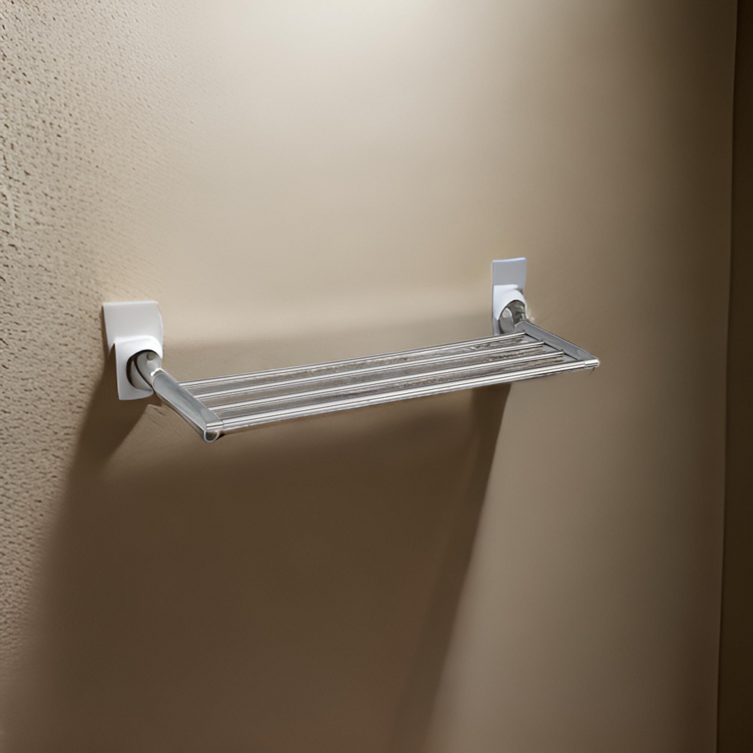 DONATO TOWEL RACK 24”- DELEGATE BRASS